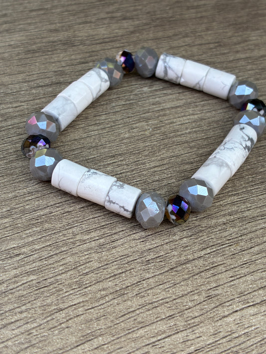 Howlite & Grey Beaded Bracelet- Size Medium